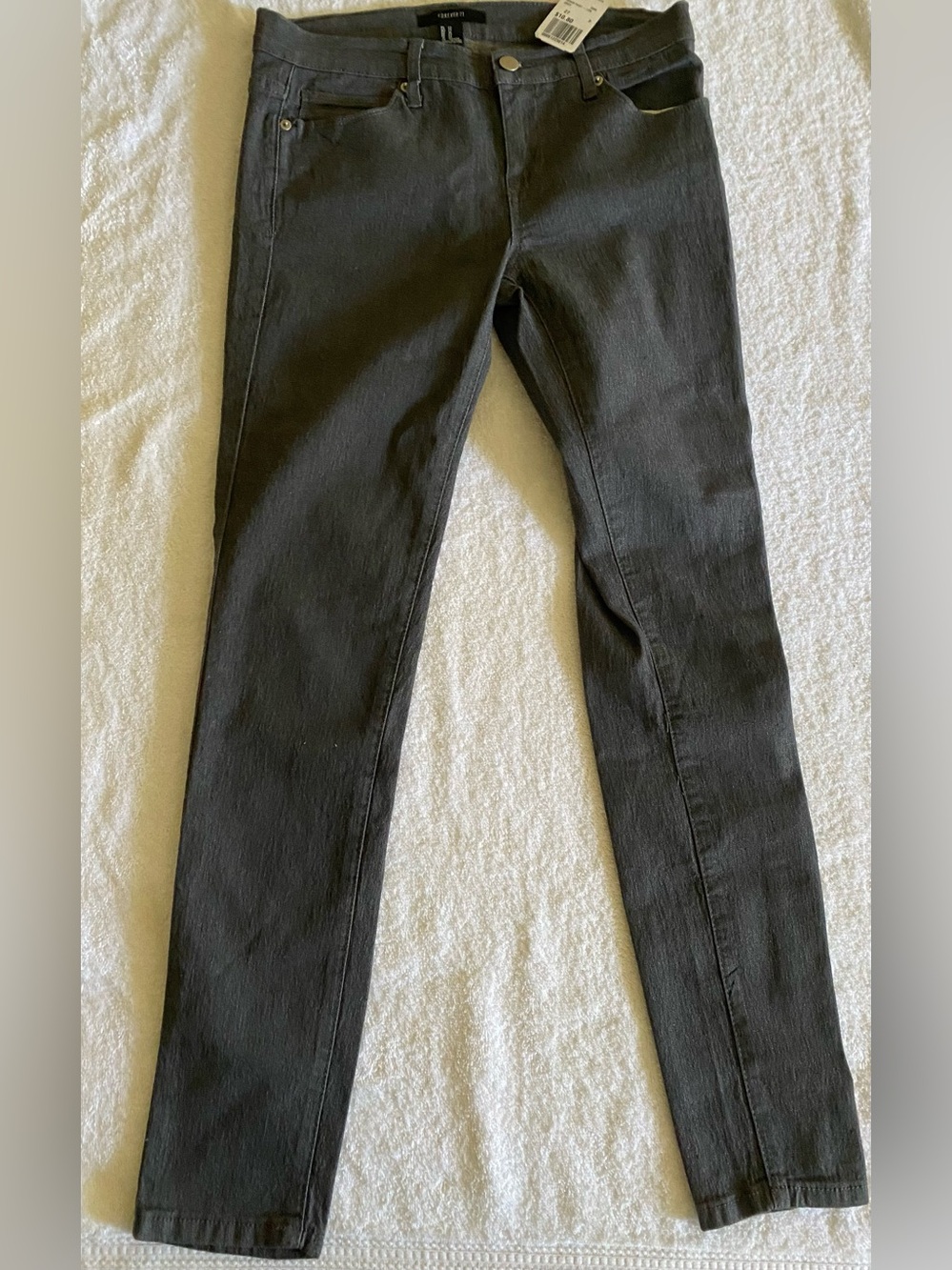 Forever 21 NWT Women’s Seamed Front 5 Pocket Gray Slim Straight Jeans Size 27